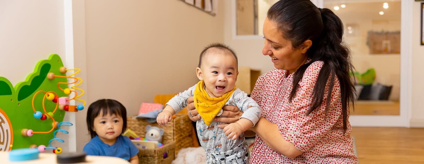  Speaks in sentences and expresses thoughts and feelings