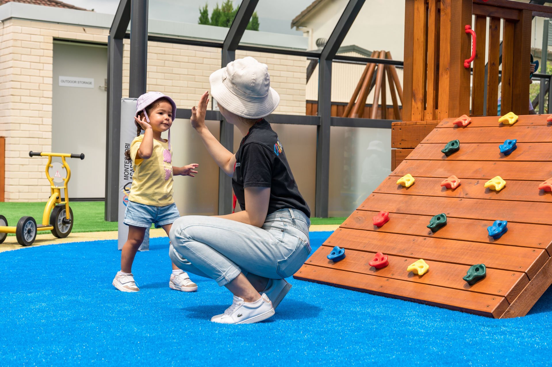  Participates in physical activities